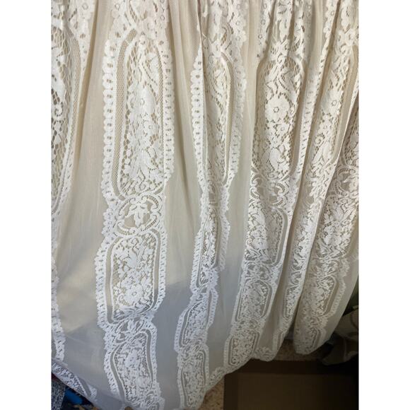 Baltic Born White Nude Caroline Lace Maxi Dress Off Shoulder, Size XXXL - Picture 6 of 8